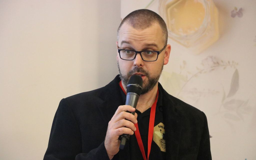 Mateusz Błaszczyk z Kings of Mead podczas poznańskiej preleksji