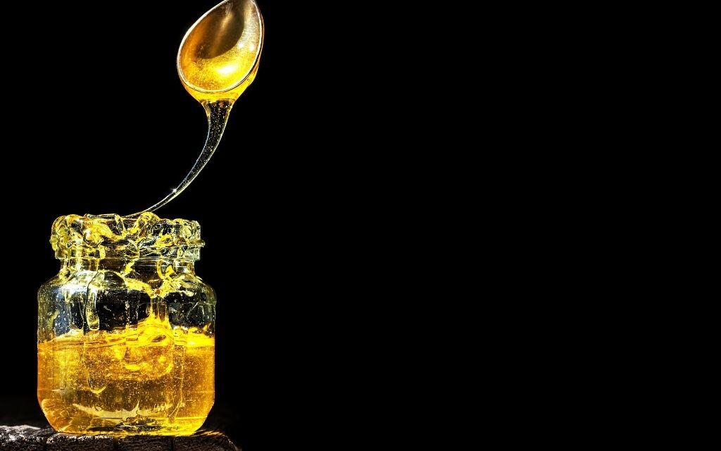 miod sloik czern pakistan