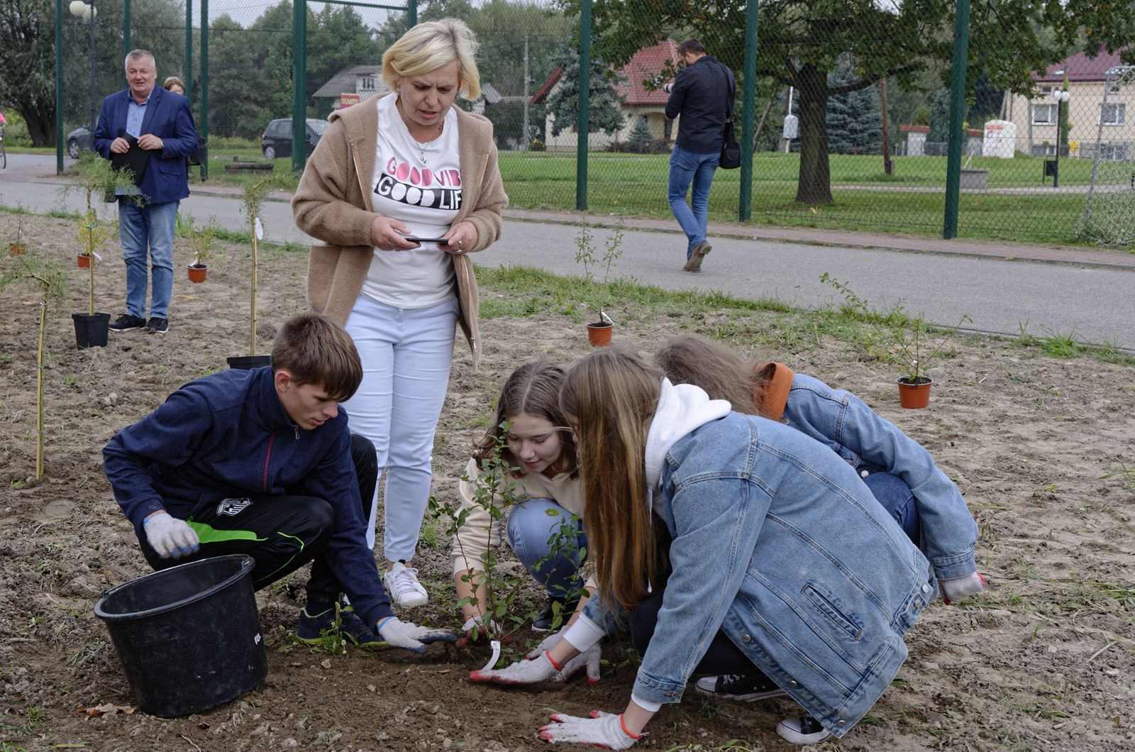 sadzenie roślin miododajnych 2