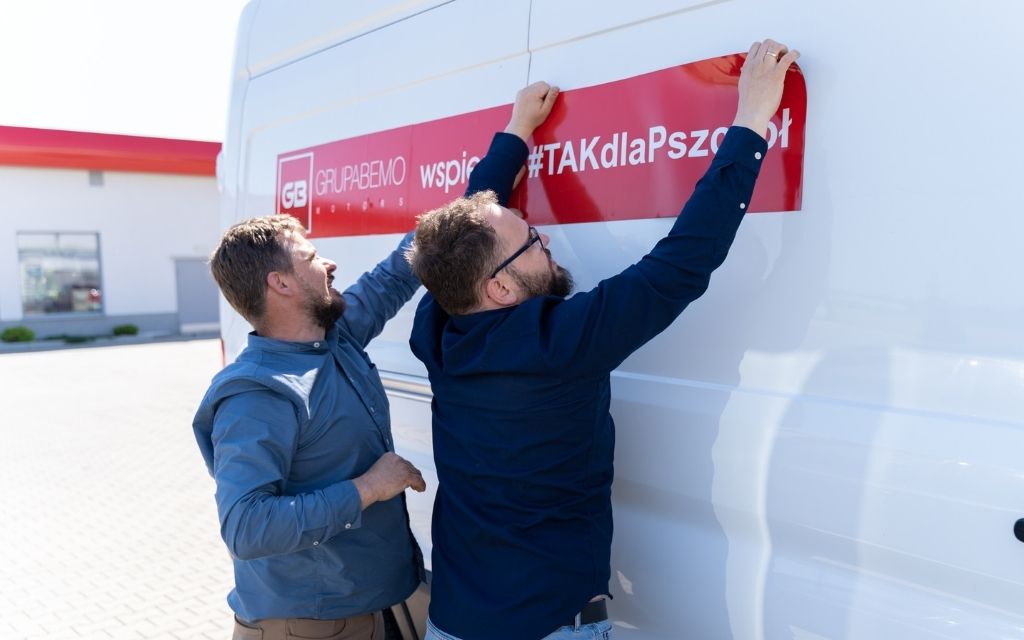 banki pszczele szela