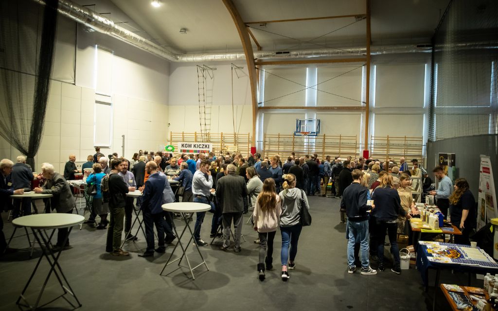 poczęstunek pełna sala